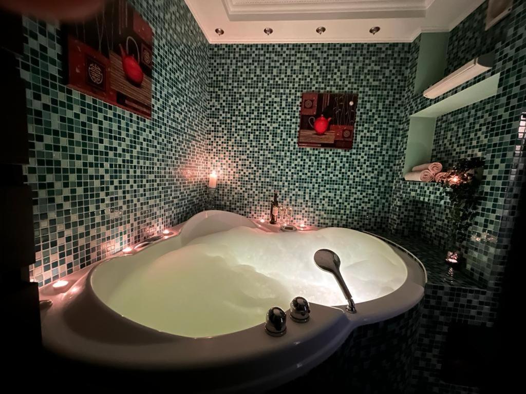 Apartament Z Malym Spa グディニャ エクステリア 写真